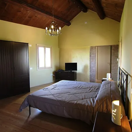 Spacious Holiday In With Private Pool